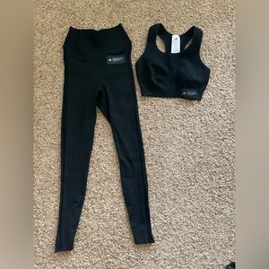 Adidas 3 Stripe leggings and sports bra workout set size XS/S